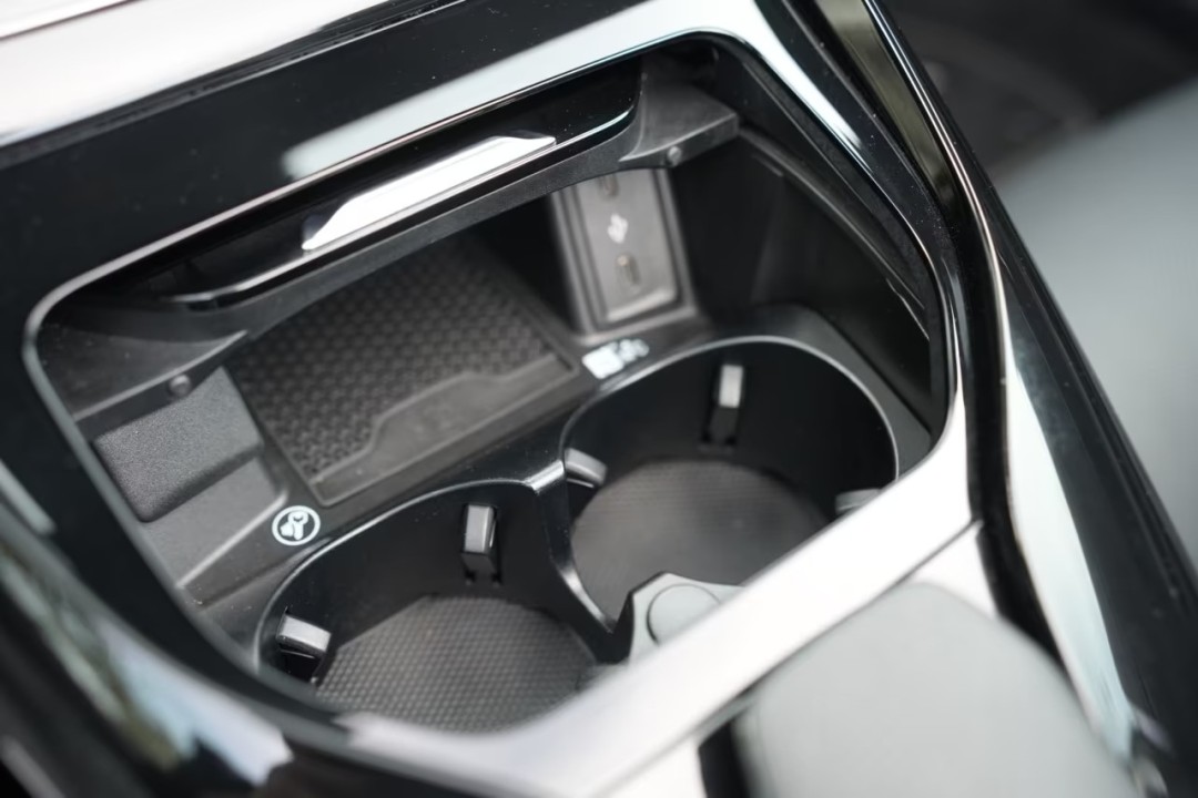 Mercedes-Benz SL 63 AMG - foto 30