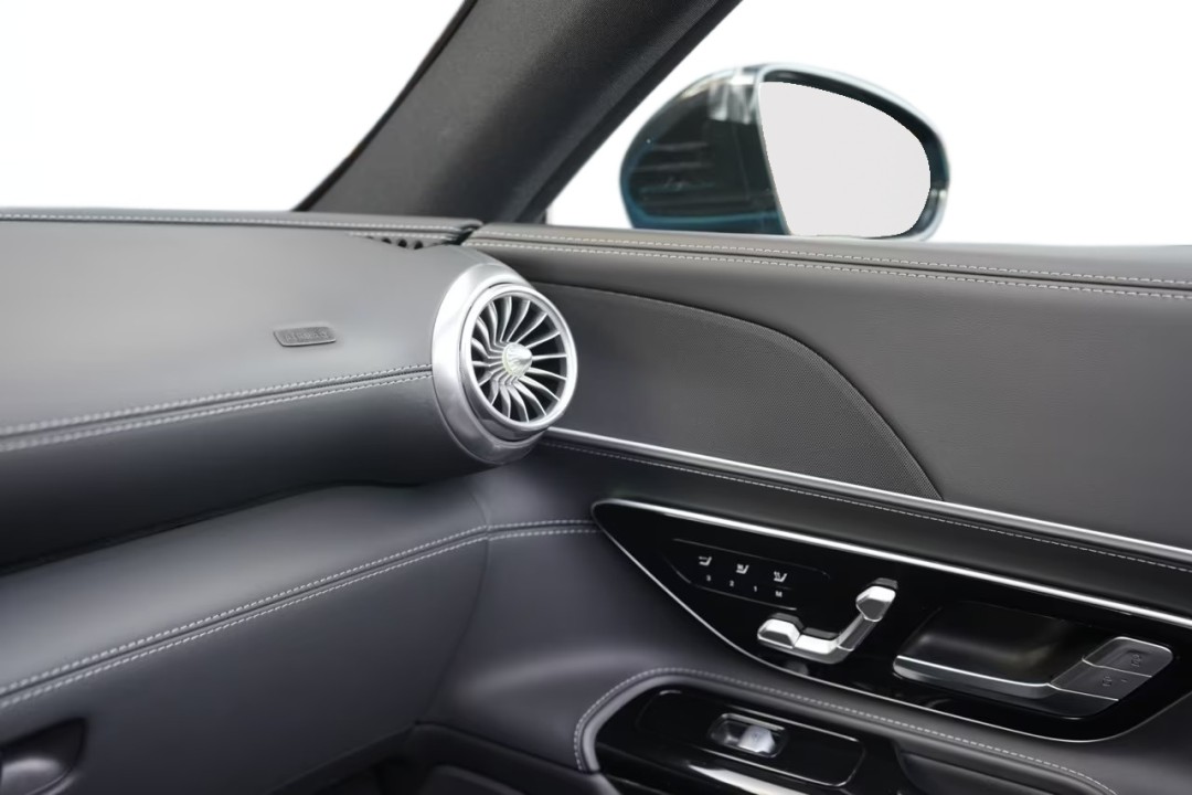 Mercedes-Benz SL 63 AMG - foto 36