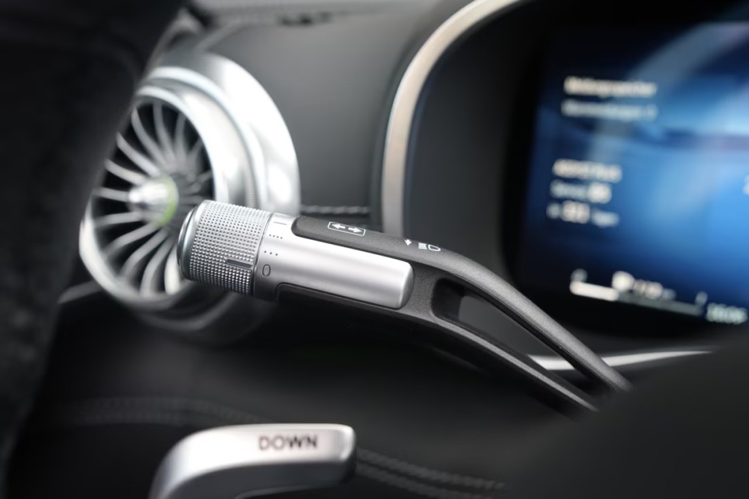 Mercedes-Benz SL 63 AMG - foto 12