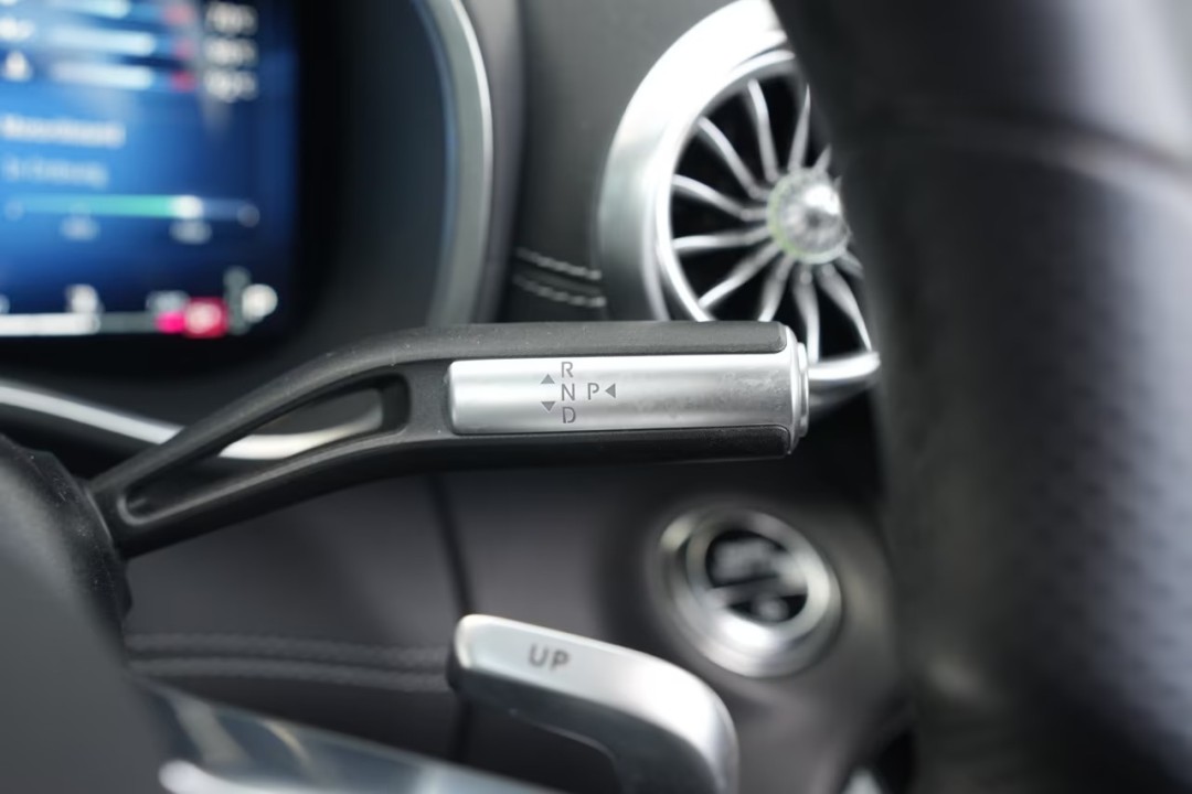 Mercedes-Benz SL 63 AMG - foto 13