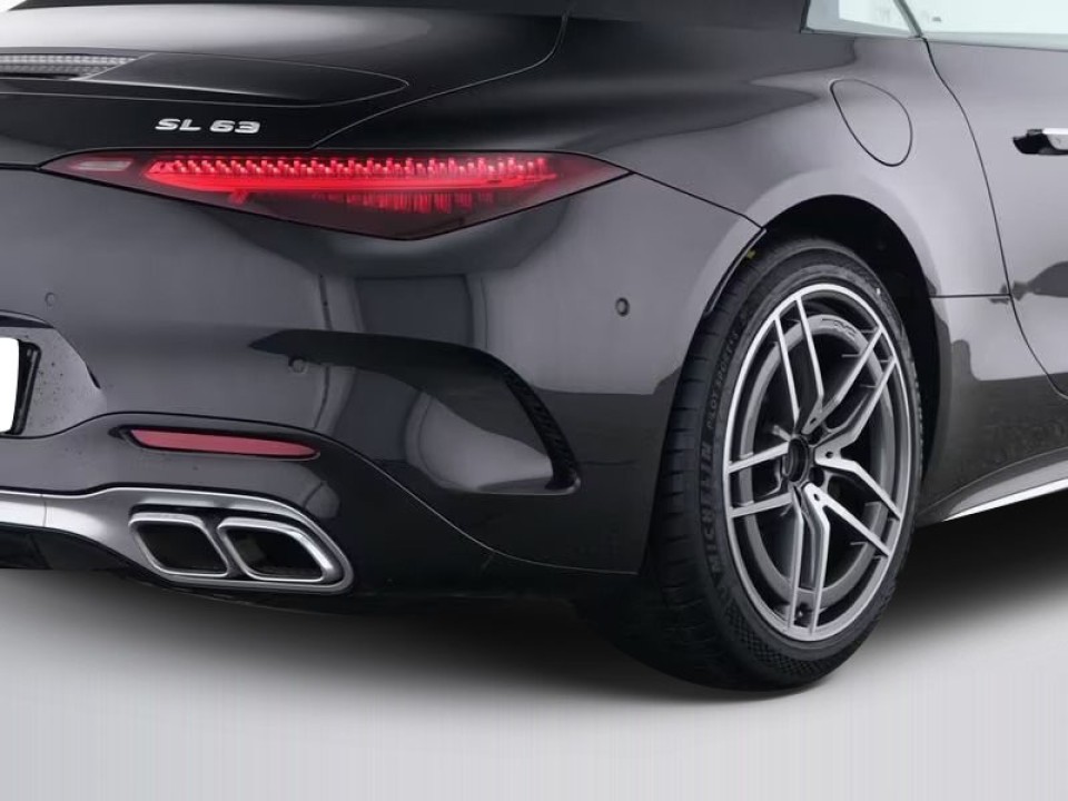 Mercedes-Benz SL 63 AMG - foto 9