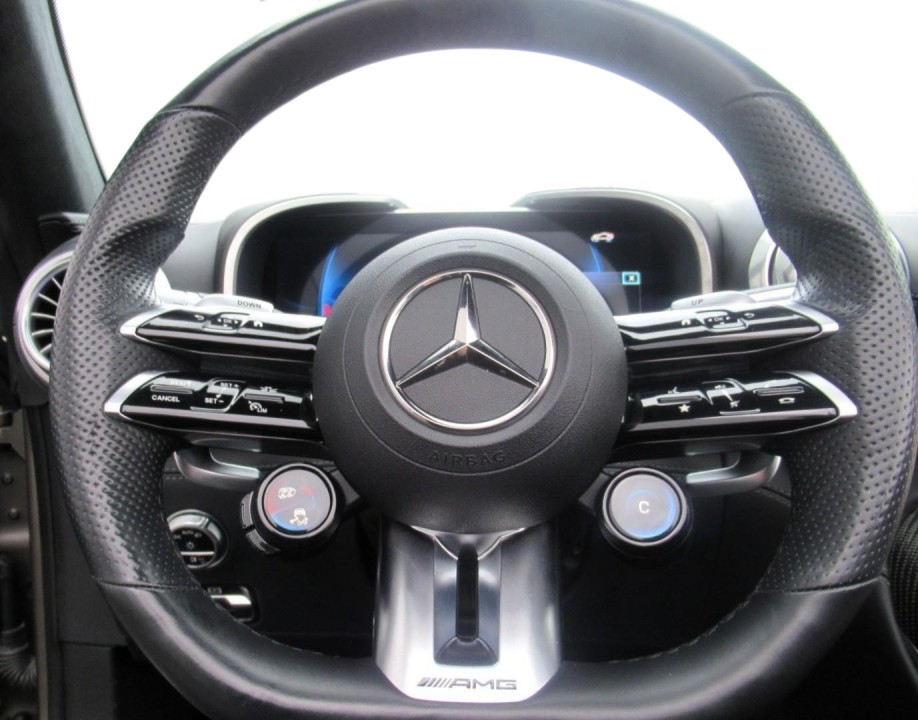 Mercedes-Benz SL 63 AMG - foto 19