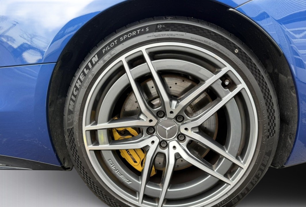 Mercedes-Benz SL 43 AMG - foto 21