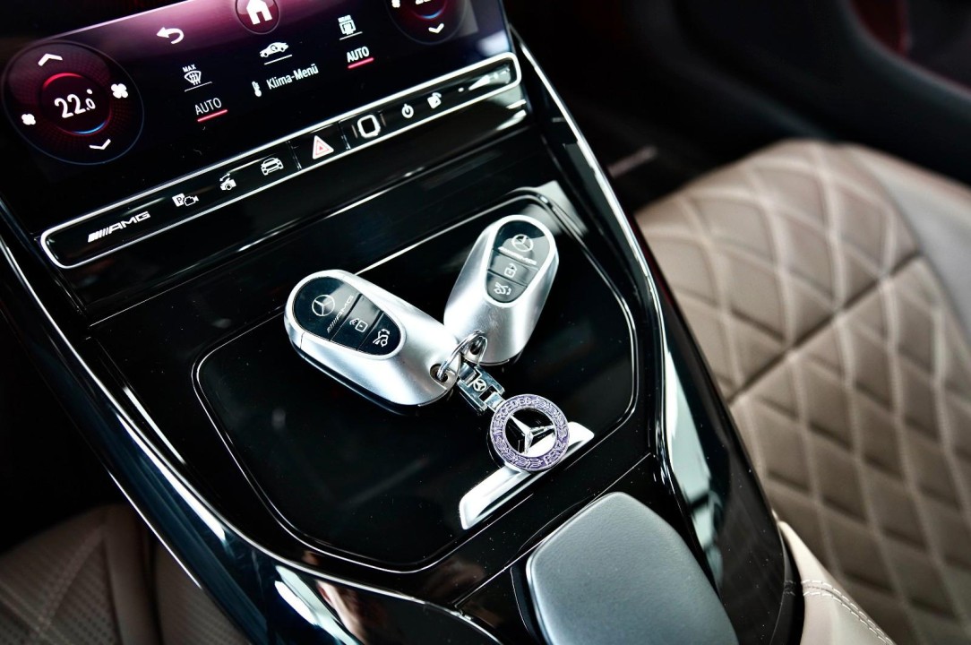 Mercedes-Benz SL 43 AMG - foto 28