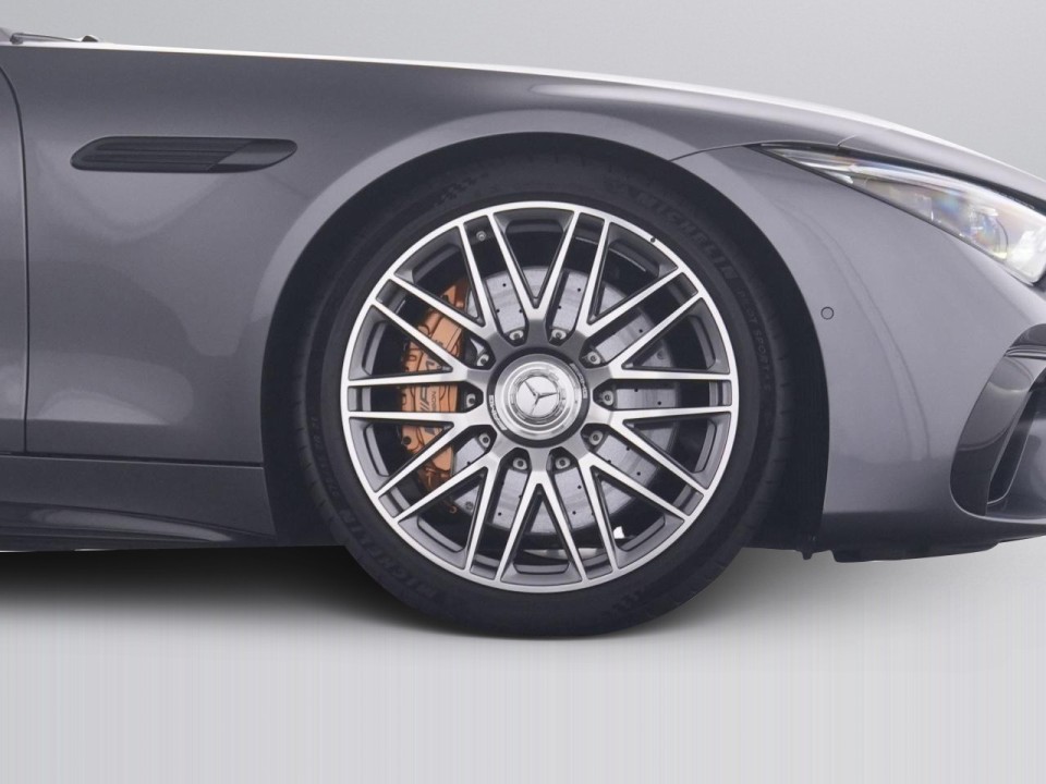 Mercedes-Benz SL 63 AMG - foto 17