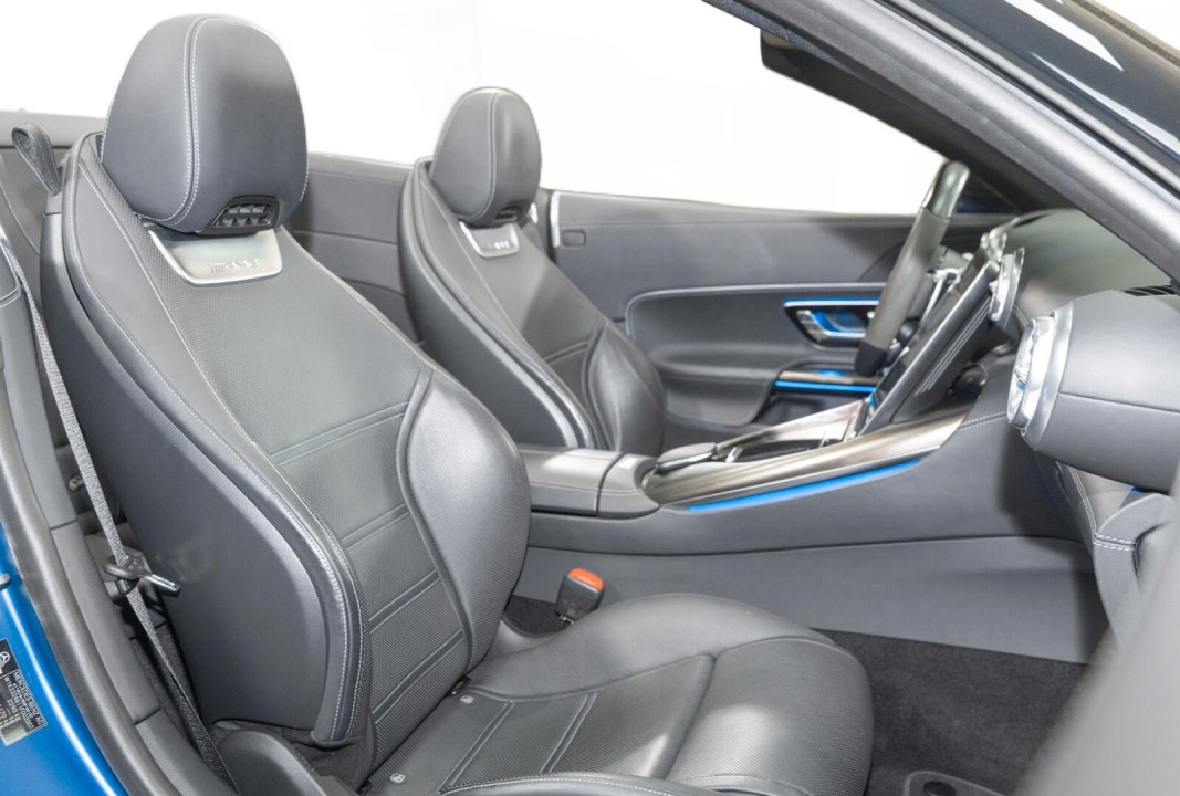 Mercedes-Benz SL 63 AMG - foto 11