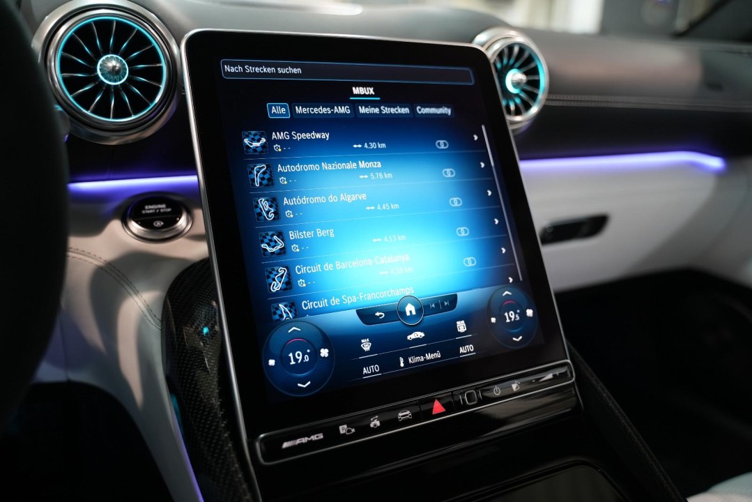 Mercedes-Benz SL 63 AMG 4MATIC - foto 30