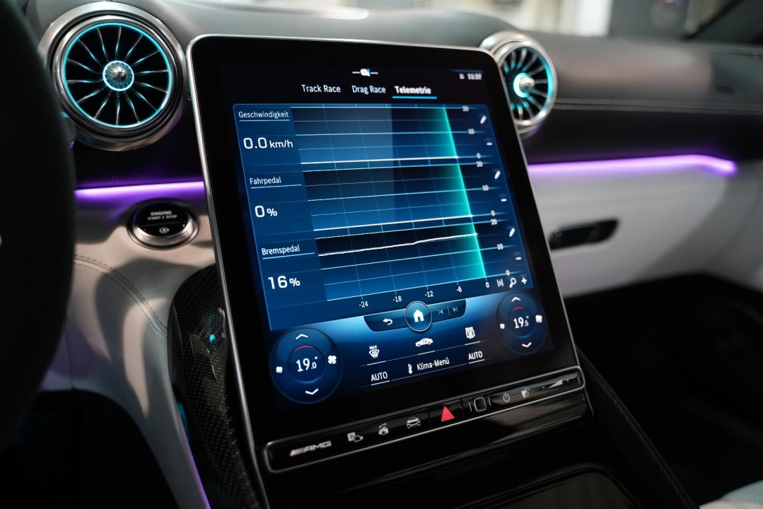 Mercedes-Benz SL 63 AMG 4MATIC - foto 33