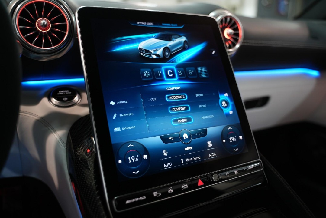 Mercedes-Benz SL 63 AMG 4MATIC - foto 36