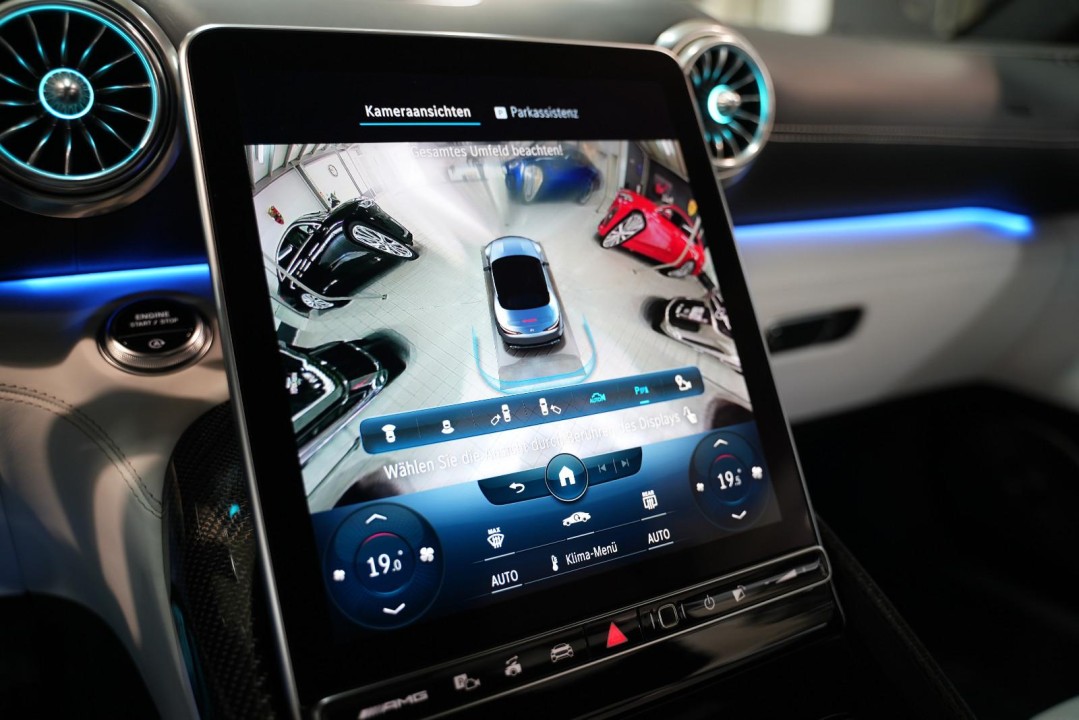 Mercedes-Benz SL 63 AMG 4MATIC - foto 39