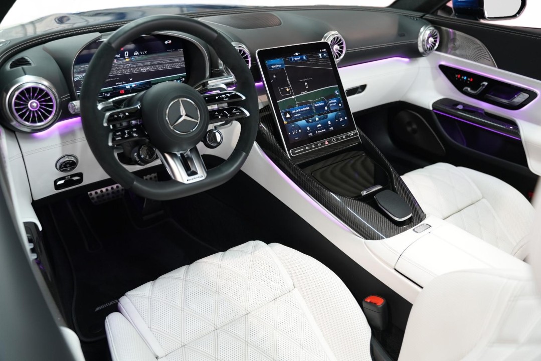 Mercedes-Benz SL 63 AMG 4MATIC - foto 19