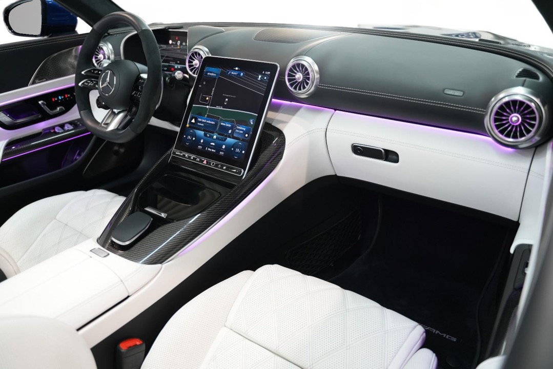 Mercedes-Benz SL 63 AMG 4MATIC - foto 18