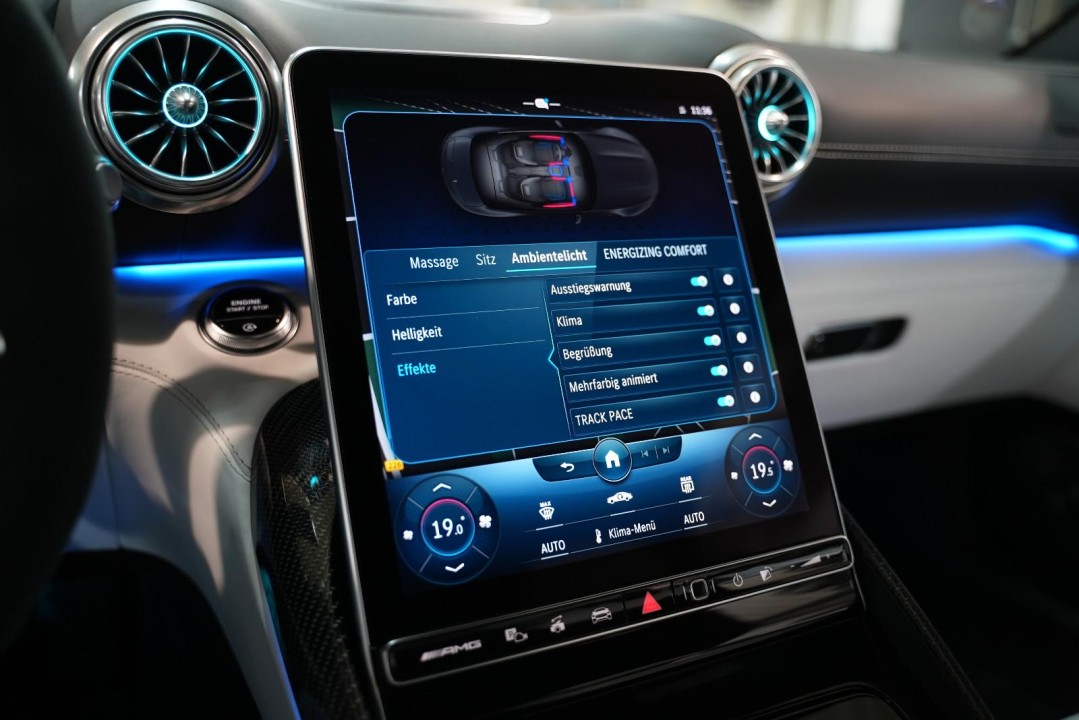 Mercedes-Benz SL 63 AMG 4MATIC - foto 26