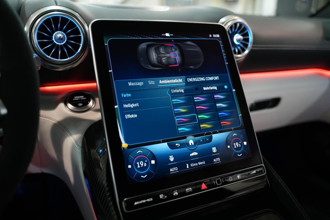 Mercedes-Benz SL 63 AMG 4MATIC - foto 27