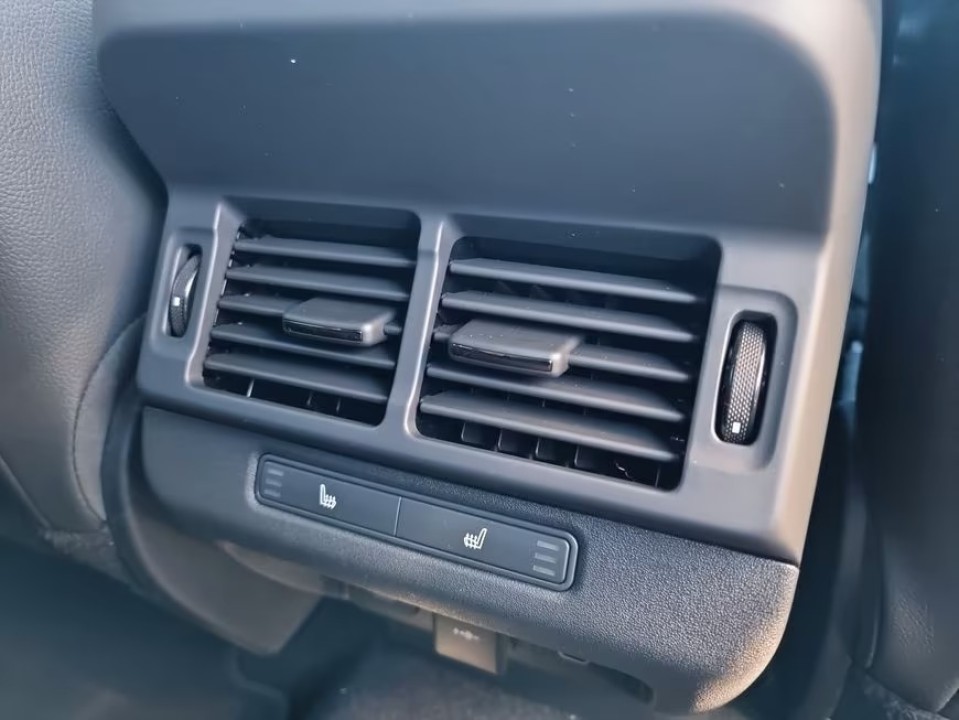 Land Rover Range Rover Evoque D200 Dynamic SE - foto 17