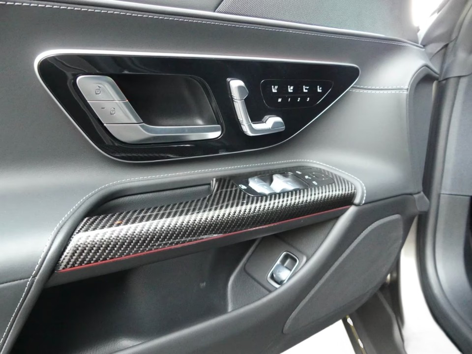 Mercedes-Benz SL 63 AMG - foto 14