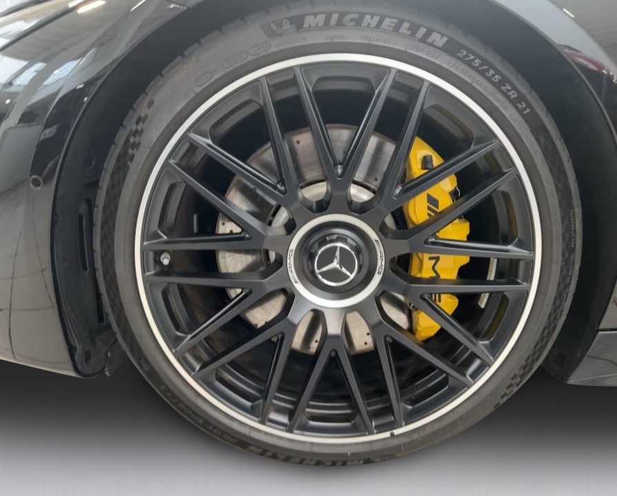 Mercedes-Benz SL 63 AMG 4MATIC - foto 17