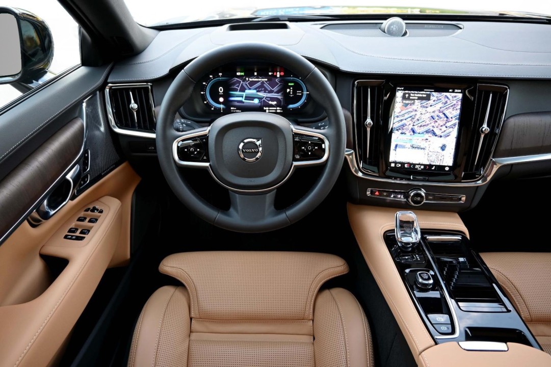 Volvo S90 Ultimate Dark - foto 12