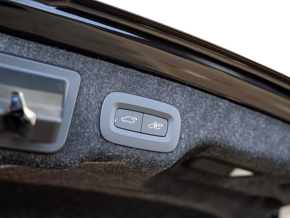 Volvo S90 T8 Ultimate Dark - foto 21