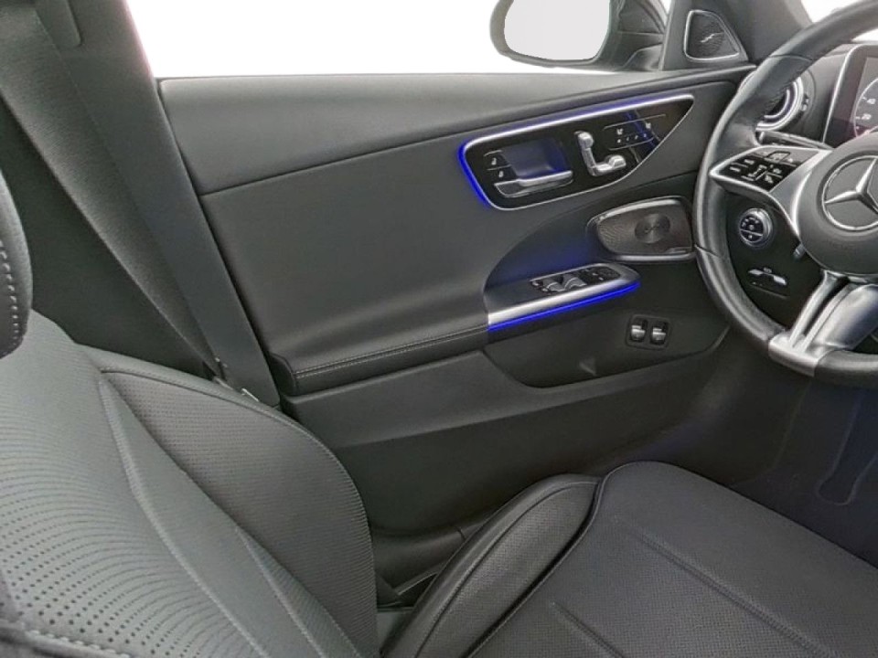 Mercedes-Benz C 300e 4MATIC - foto 12