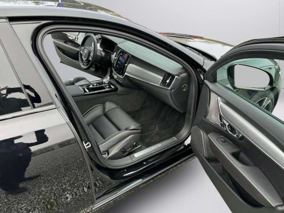 Volvo S90 Ultimate Dark T8 Recharge - foto 9