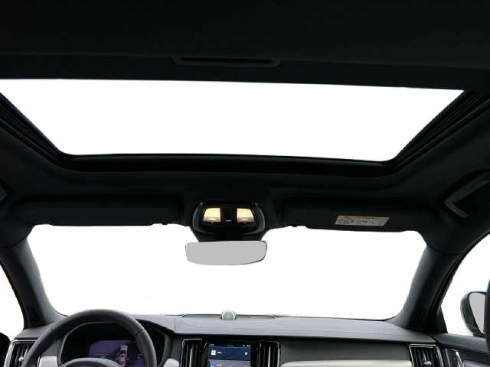 Volvo S90 Ultimate Dark T8 Recharge - foto 12