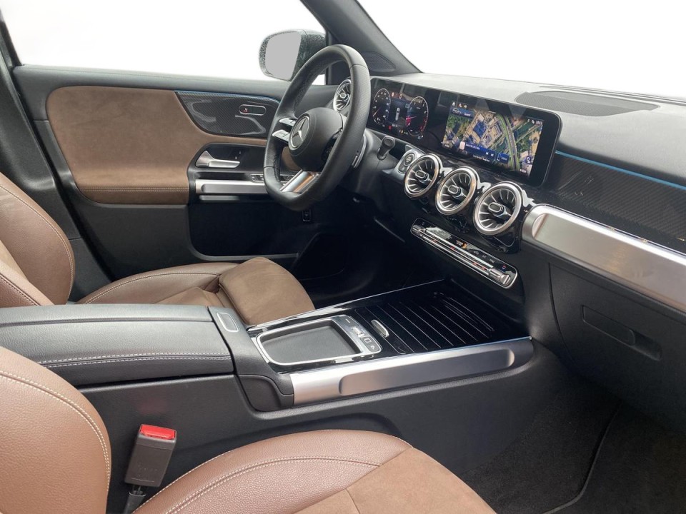 Mercedes-Benz GLB 220 4MATIC AMG Line - foto 12