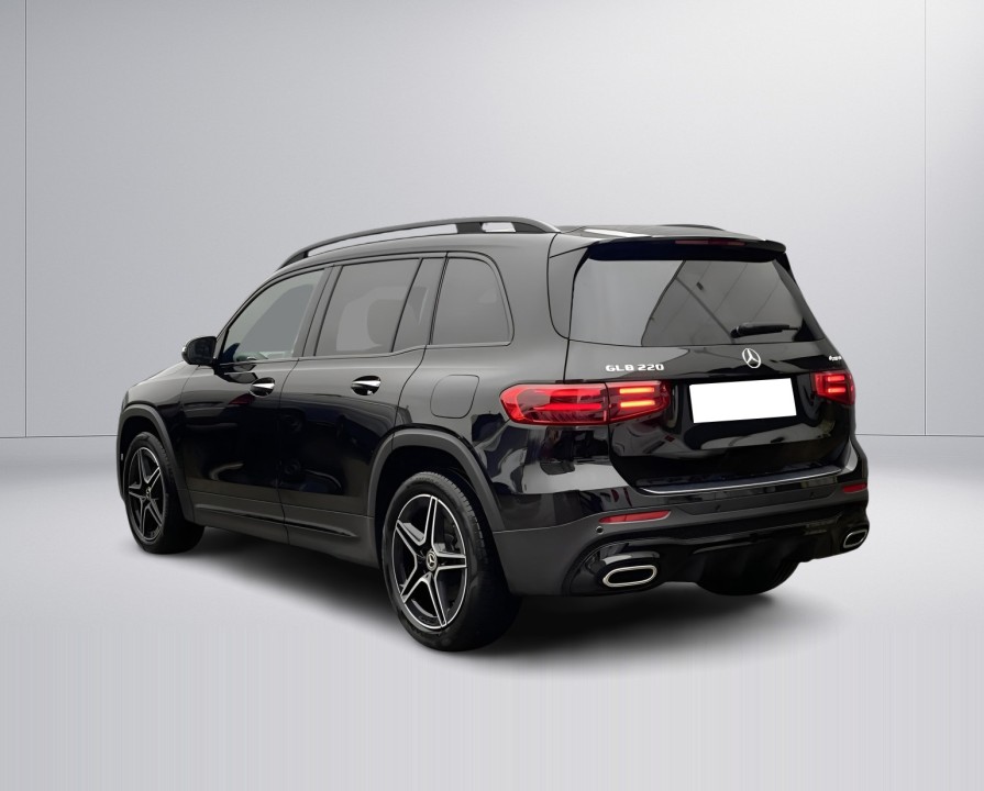 Mercedes-Benz GLB 220 4MATIC AMG Line (5)