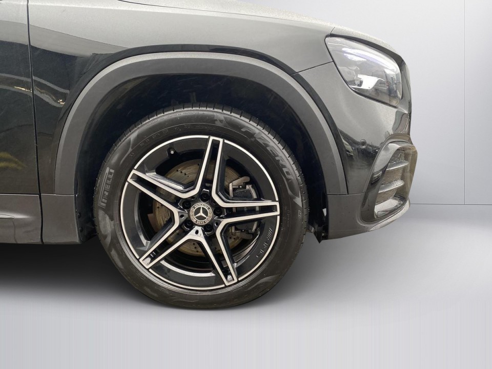 Mercedes-Benz GLB 220 4MATIC AMG Line - foto 15