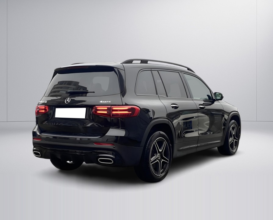 Mercedes-Benz GLB 220 4MATIC AMG Line (3)