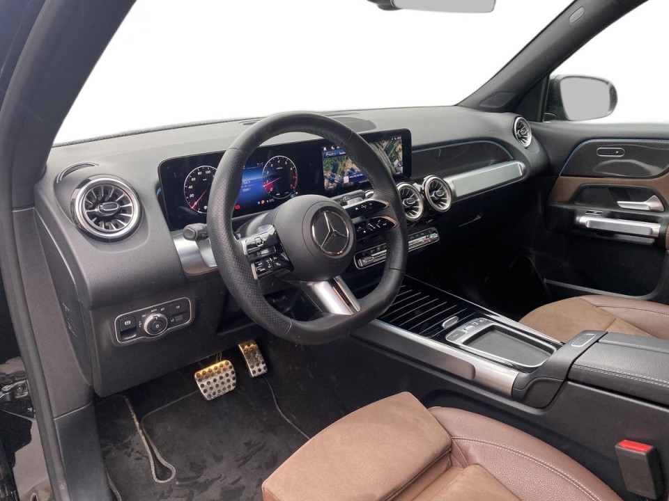 Mercedes-Benz GLB 220 4MATIC AMG Line - foto 9