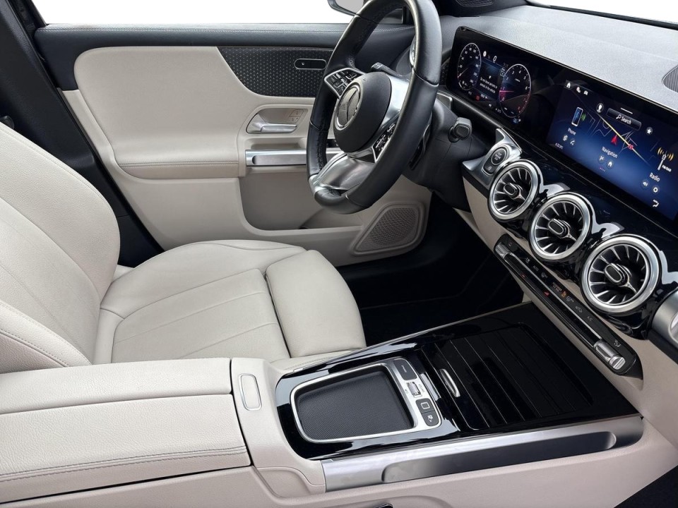 Mercedes-Benz GLB 220 4MATIC - foto 11