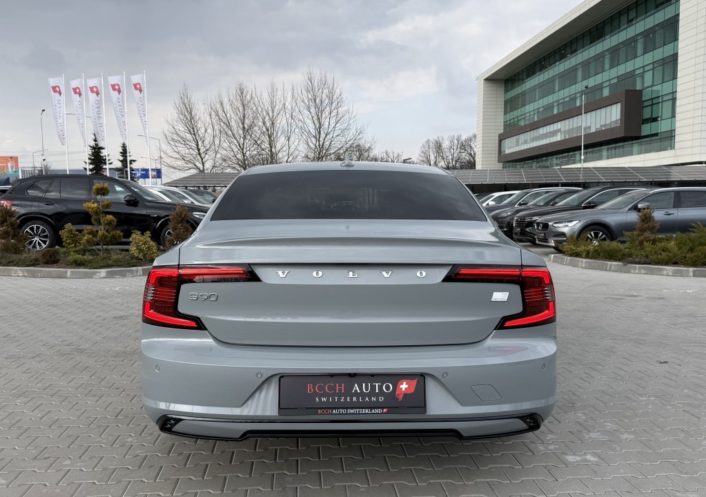 Volvo S90 Recharge T8 Ultimate Dark (4)