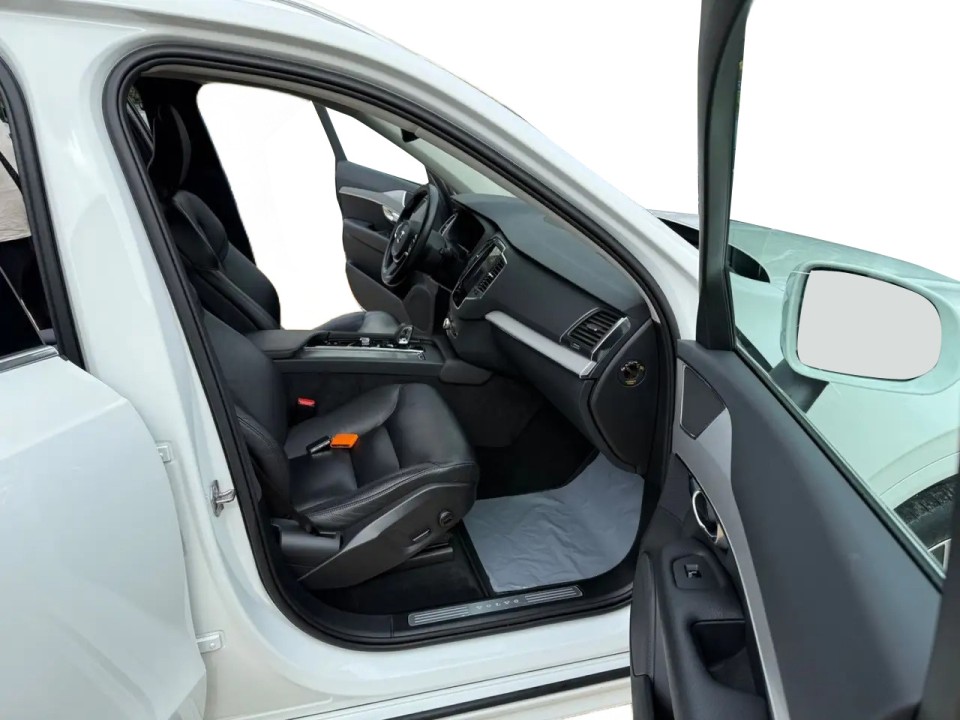 Volvo XC 90 B5 AWD Momentum Pro - foto 10