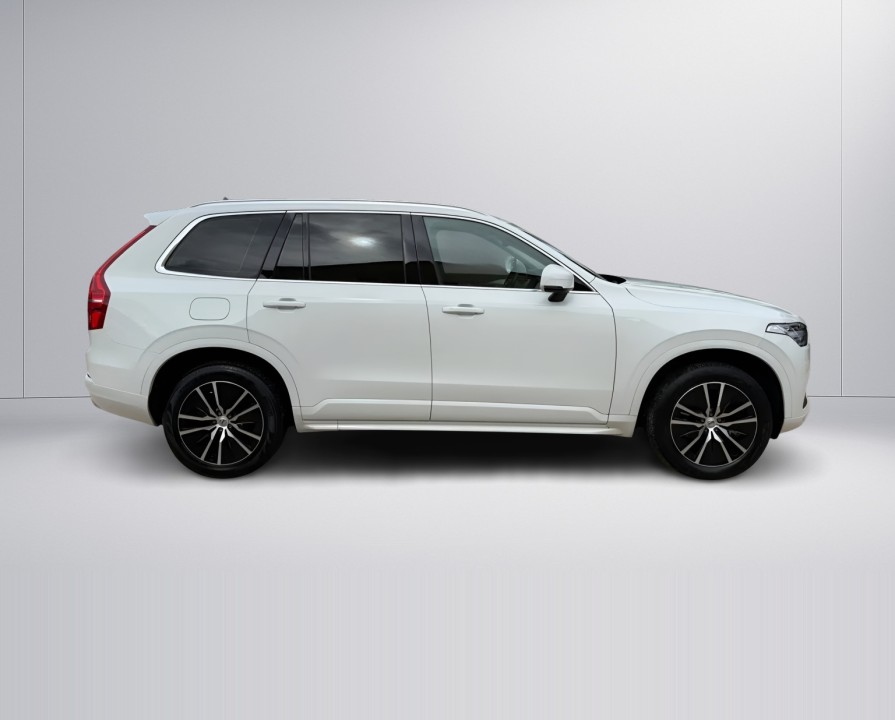 Volvo XC 90 B5 AWD Momentum Pro (2)