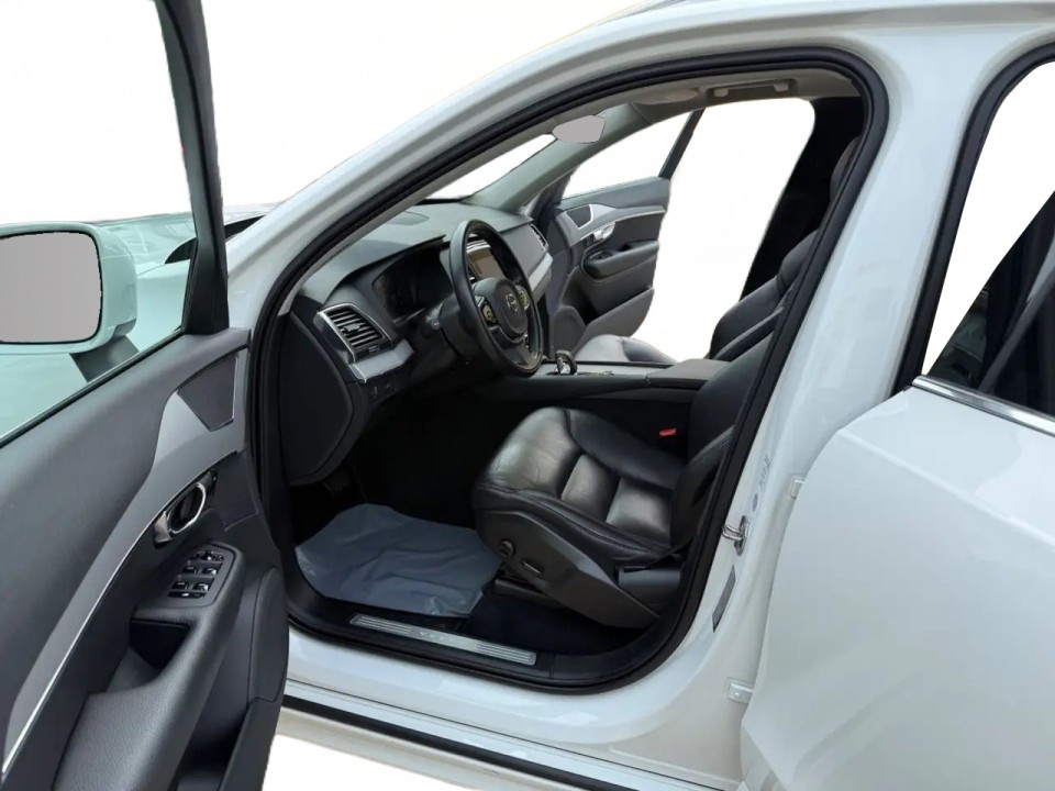 Volvo XC 90 B5 AWD Momentum Pro - foto 9