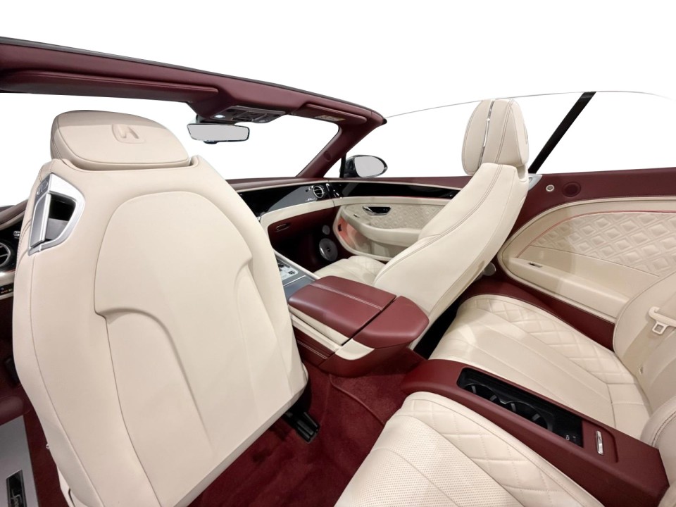 Bentley Continental GTC - foto 11