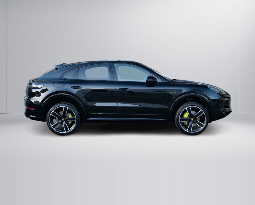 Porsche Cayenne Coupe E-Hybrid Platinum Edition (2)