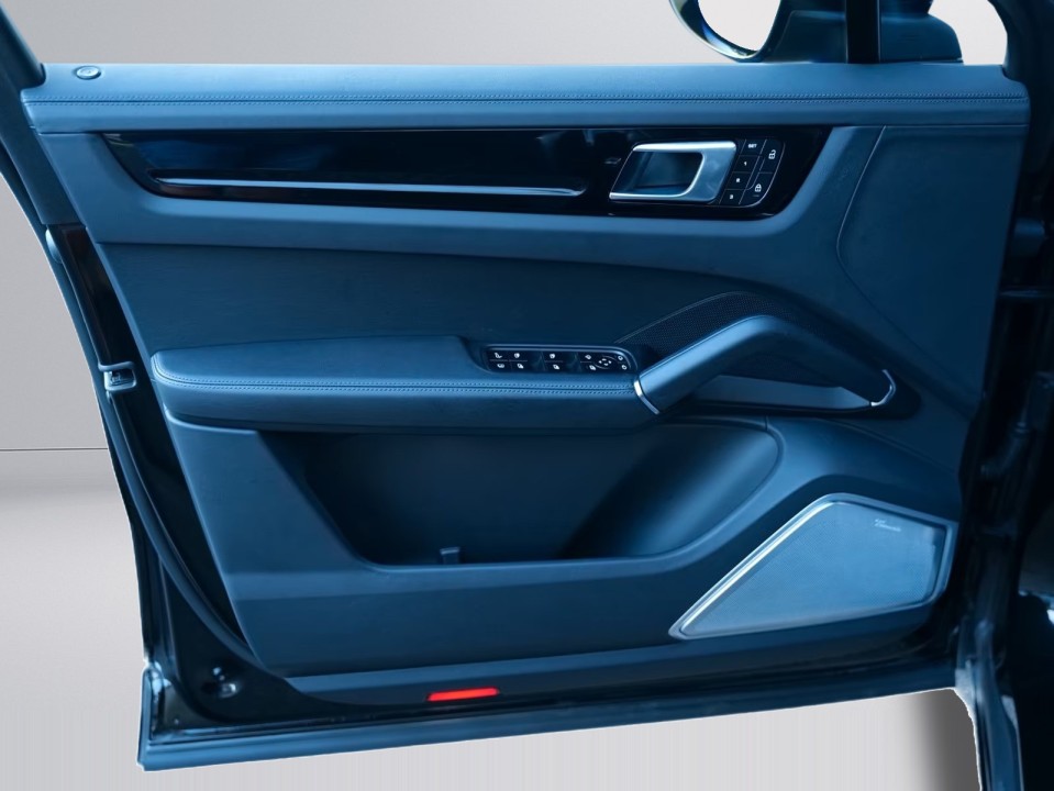 Porsche Cayenne Coupe E-Hybrid Platinum Edition - foto 27