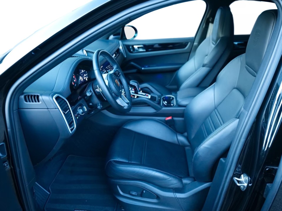 Porsche Cayenne Coupe E-Hybrid Platinum Edition - foto 17
