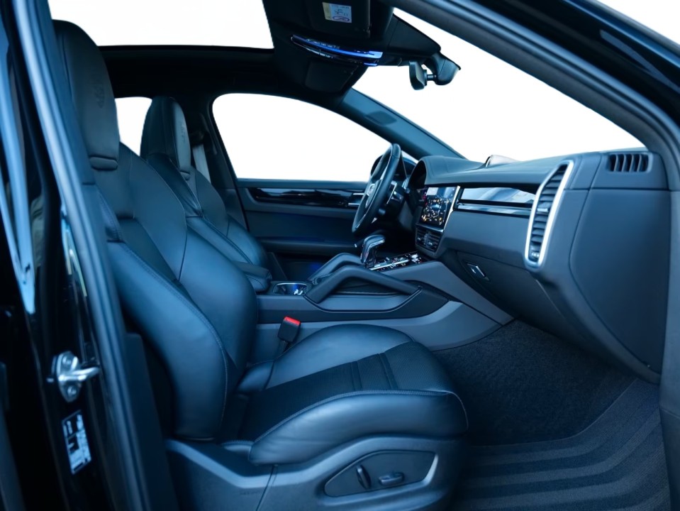 Porsche Cayenne Coupe E-Hybrid Platinum Edition - foto 18