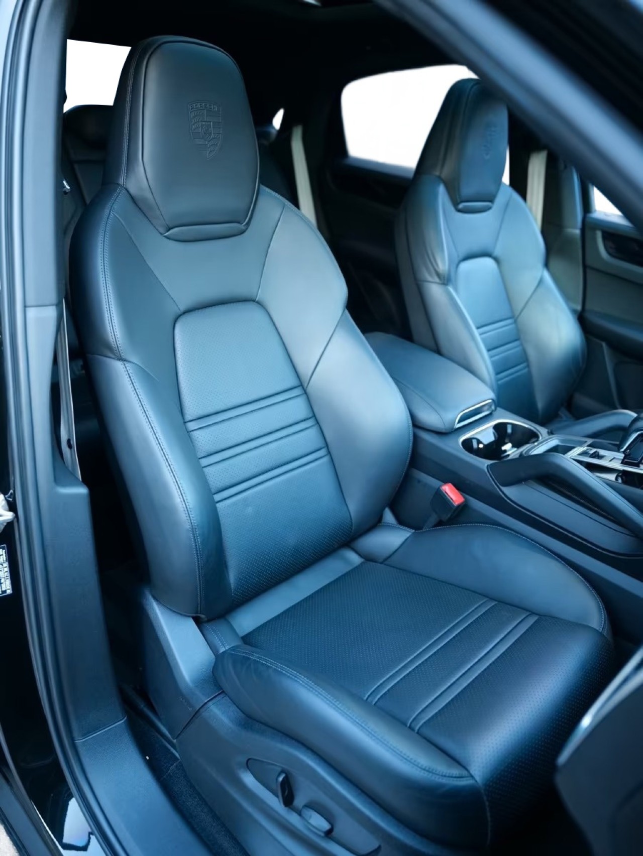 Porsche Cayenne Coupe E-Hybrid Platinum Edition - foto 22