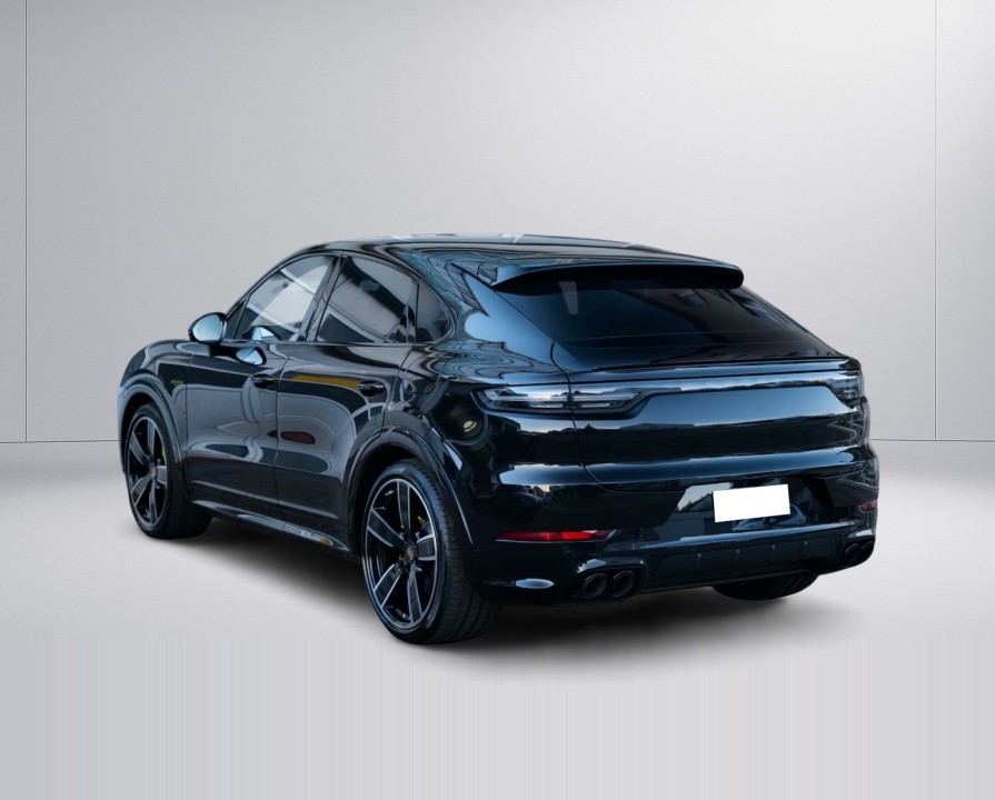 Porsche Cayenne Coupe E-Hybrid Platinum Edition (5)