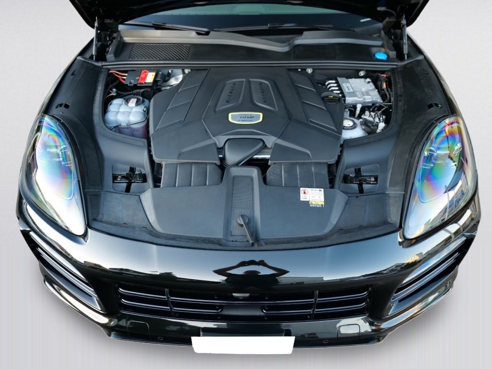 Porsche Cayenne Coupe E-Hybrid Platinum Edition - foto 32