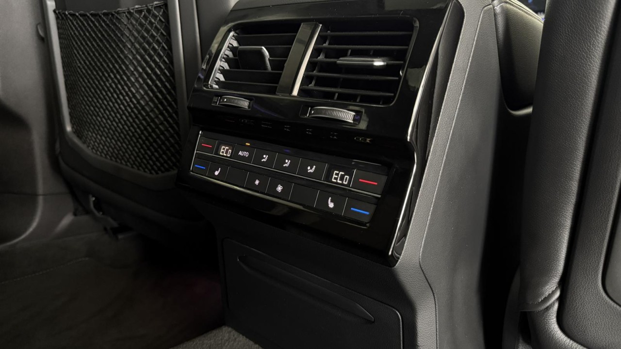 Volkswagen Touareg V6 TSI R-Line - foto 24