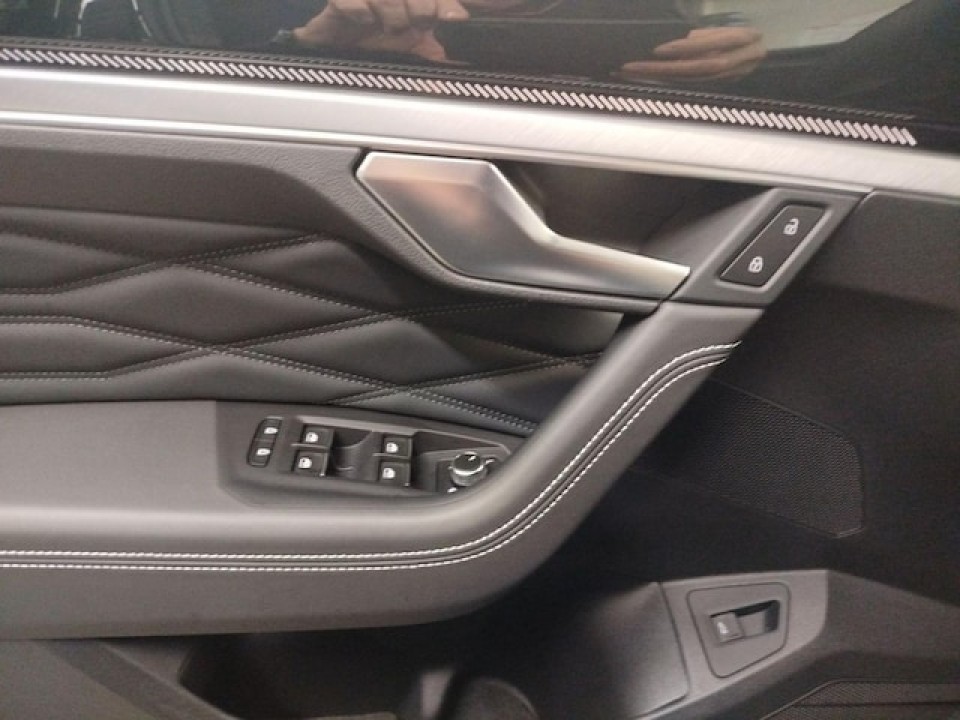 Volkswagen Touareg V6 TSI R-Line - foto 7