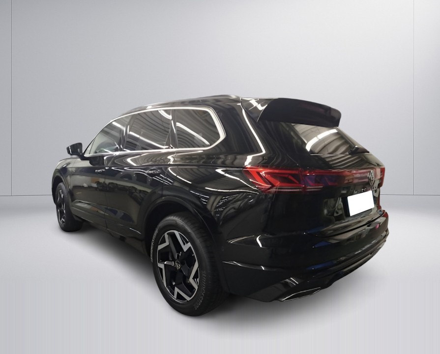 Volkswagen Touareg V6 TSI R-Line (2)