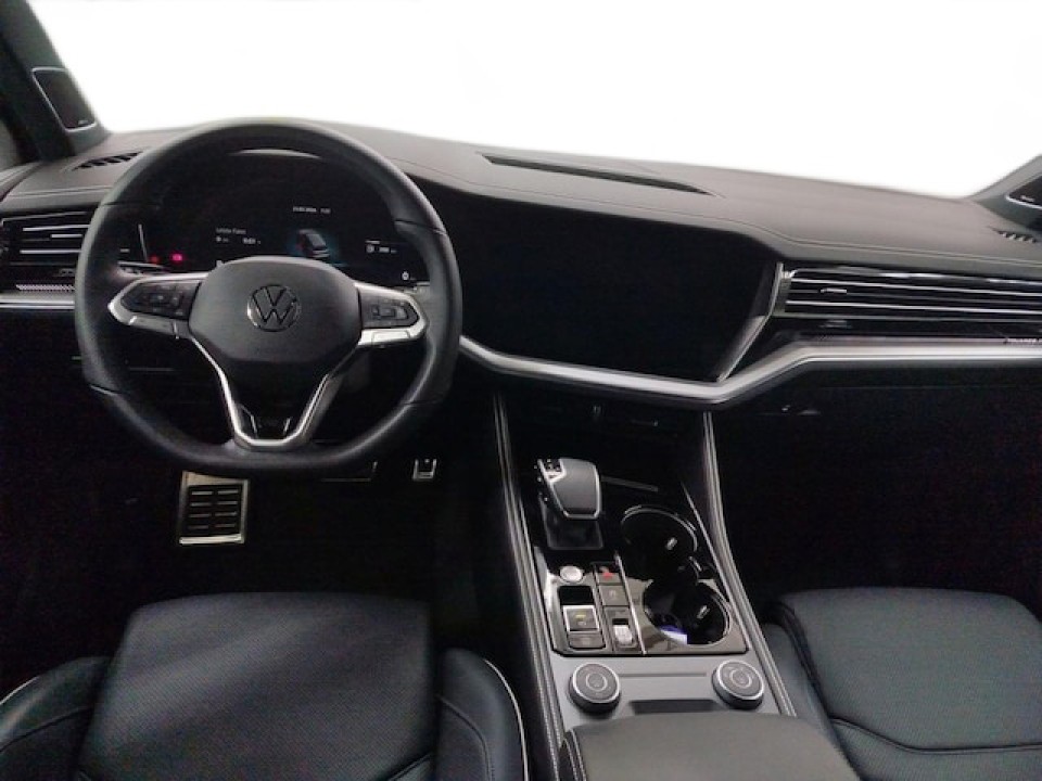 Volkswagen Touareg V6 TSI R-Line (5)