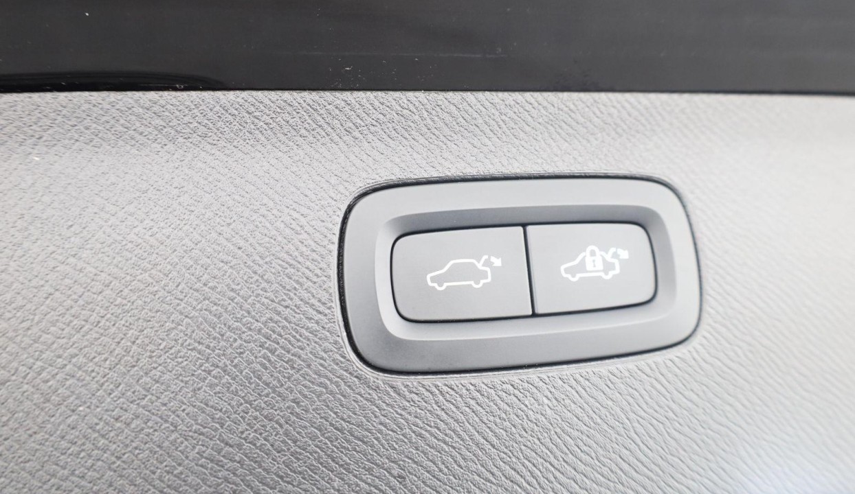 Volvo XC 90 T8 Recharge AWD R-Design - foto 25