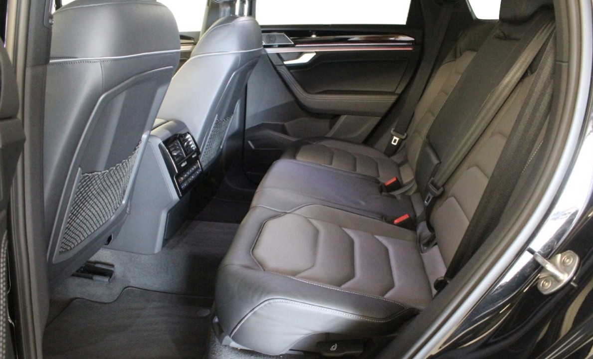 Volkswagen Touareg V6 TSI R-Line - foto 18